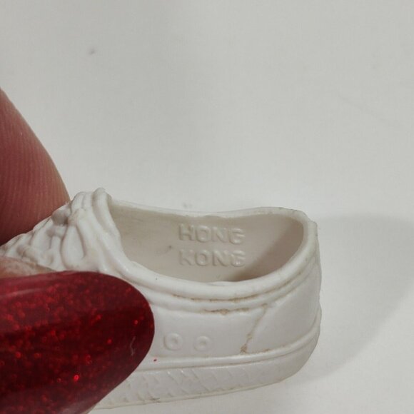 Vintage Retro Fashion Doll Male Boy Sneakers Shoes White - Picture 8 of 8